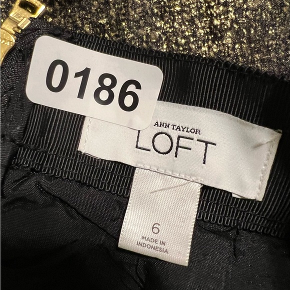 LOFT Black Gold Sheer Metallic Wool Skirt Mesh Overlay Satin Piping Gold Exposed - Picture 7 of 7